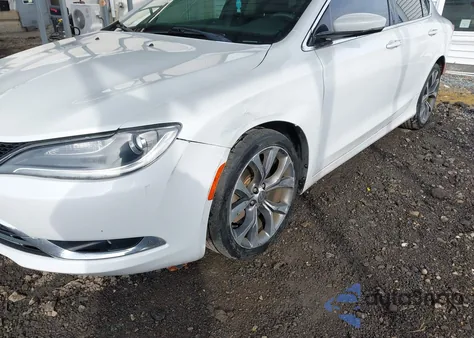 2015 Chrysler 200 C z USA, uszkodzony, nr VIN 1C3CCCCG1FN593057